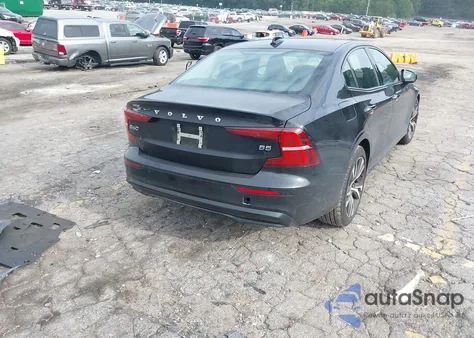2024 Volvo S60 B5 Plus Dark Theme из США, поврежденный, VIN 7JRL12FL5RG318452